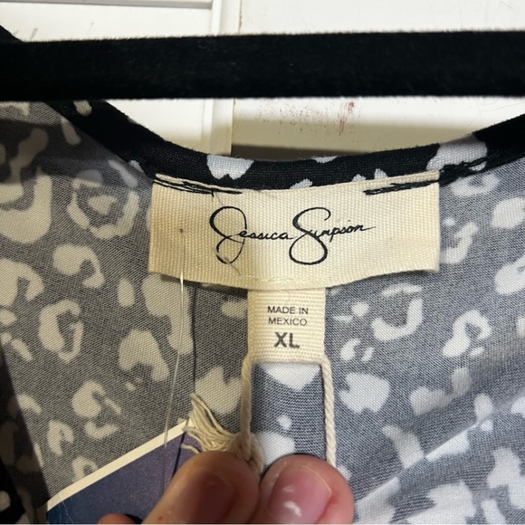 Jessica Simpson Pullover Floral Dress Black and White Pleated Wrap Size XL NWT - Picture 6 of 7